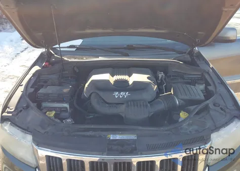 2012 Jeep Grand Cherokee Laredo из США, поврежденный, VIN 1C4RJFAG0CC132911